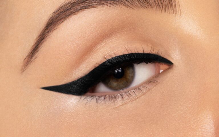 Pupa Skinny Liner Ultra Slim Eyeliner 001 Extra Black thumbnail 2